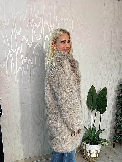 Γυναικεία Μακριά Συνθετική Γούνα σε Μπεζ